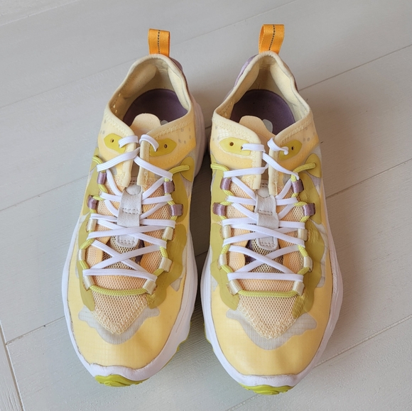 Sorel Kinetic Breakthru Tech Lace Sneaker in Tranquil Yellow & Chalk - Like New - Picture 10 of 16